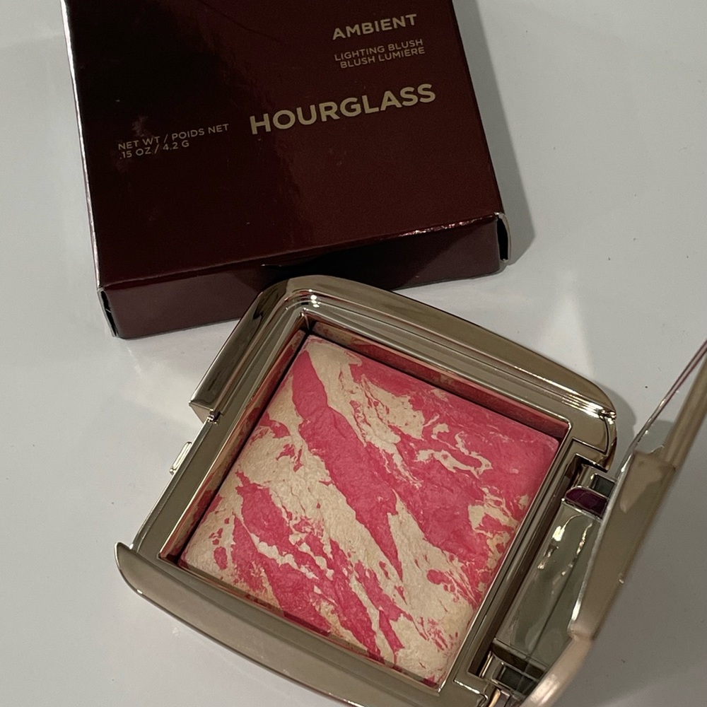 NWB Diffused Heat Hourglass Blush